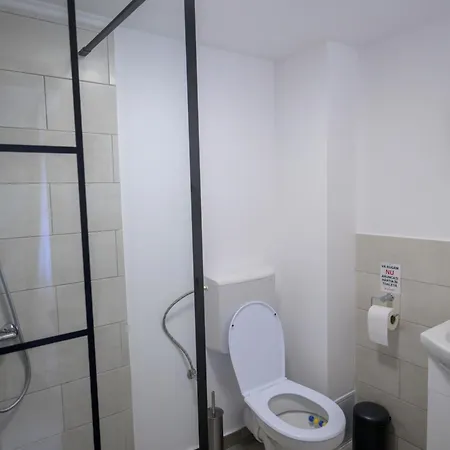 Casa Rd 3*