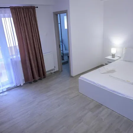Casa Rd 3*